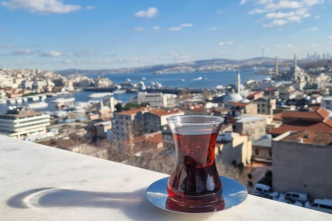 1 Perfect Day in Istanbul Private Guided Tour of the City’s Icons - Stop 8: Nuruosmaniye Camii, the quiet architecture break