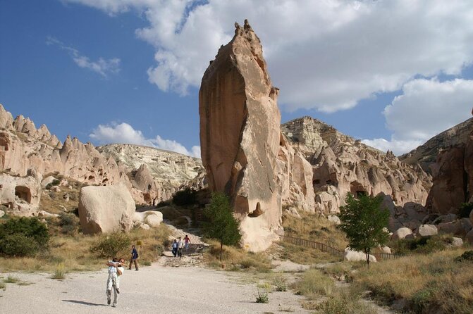 2-Day Cappadocia Tour from Istanbul - Optional Balloon Ride - Day 1: Kaymakli or Ozk onak, plus Rose Valley views and Cavusin