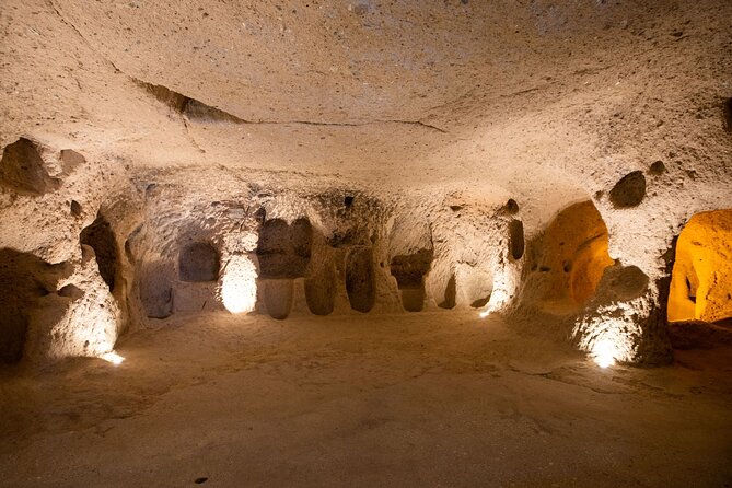 2 Days Cappadocia Tour From Istanbul With Balloon Ride - Day 1 Classics Around Göreme: Panorama, Zelve, Pasabag, and Craft Stops