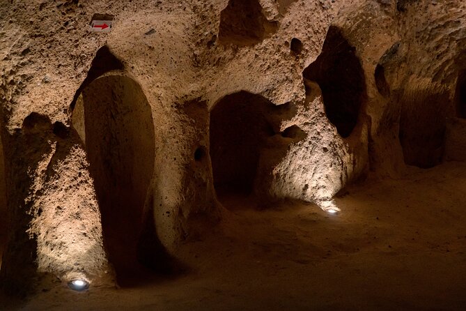 2 Days Cappadocia Tour from Istanbul with Cave Hotel & Balloon Ride - Avanos Pottery and How One Art Stop Helps the Whole Day