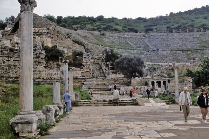 2 Days Ephesus and Pamukkale from Istanbul - Pamukkale Thermal Pools: Travertines, Hot Springs, and the Shoe-Free Reality