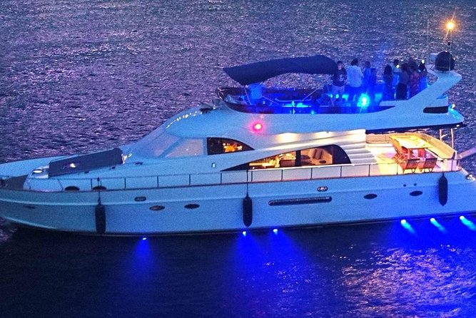 2 - Hours Bosphorus Yacht Cruise - Bosphorus Strait views that make Hagia Sophia and Topkapı click