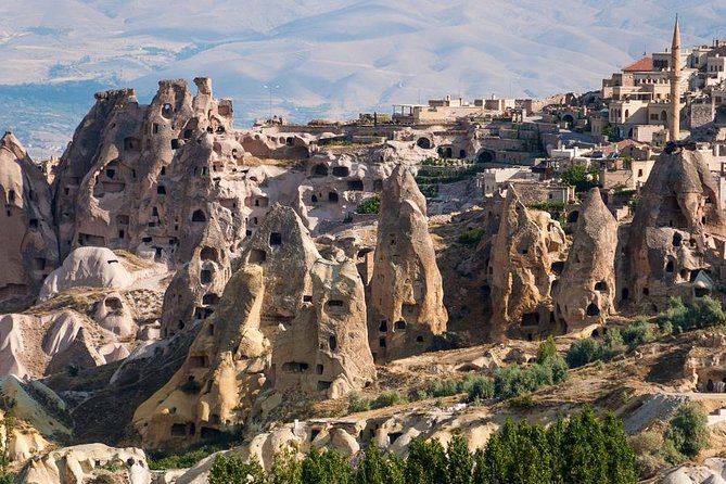 4 Days Turkey Tour: Cappadocia, Pamukkale, Ephesus - Picking up from central Istanbul, then committing to an early start