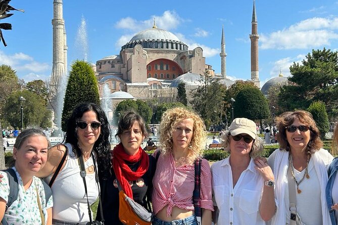 6 Days Istanbul Cappadocia Tour in Spanish with 2 internal flights - Sultanahmet in one day: Hagia Sophia, the Blue Mosque, and the Hippodrome clues