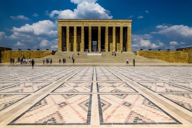 7-Day Turkey Tour from Istanbul: Cappadocia,P.kale, Ephesus, Troy, Gallipoli - Pickup logistics and what a 24-person max really changes