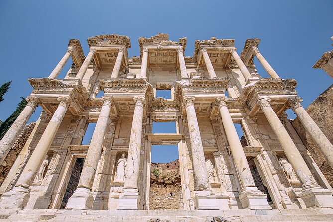 7-Days Tour in Turkey - Day 6 Pamukkale and Hierapolis: terraces, ancient city, and Cleopatra pool reality