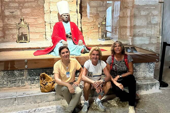 8 hours Private Istanbul Tour with English Speaking Guide - Hagia Sophia Grand Mosque: admission is extra, scarf matters, and Fridays change everything