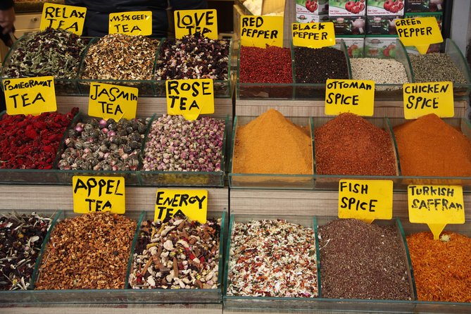 Afternoon Foodie Trail in Istanbul - Stop 1: Misir Carsisi Spice Market sets the flavor mood