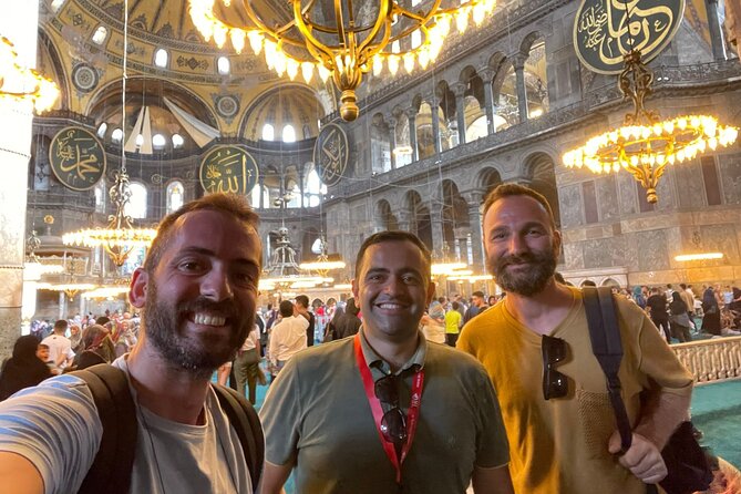 All-in-One Istanbul Highlights :Private Full Day Tour in Old City - Topkapi Palace: Power, Courtyards, and the Harem Question