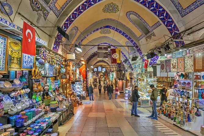 All-Inclusive Best of Istanbul Tour - What the guide and transport add to your experience