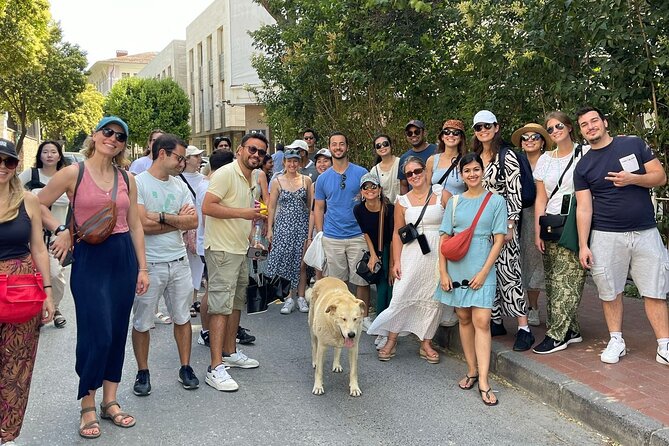Alternative Tour; Daily Life, Customs, Stories - Tip Based Tour - Sahaflar Çarşısı Old Book Bazaar: Turkish Literature in Real Streets