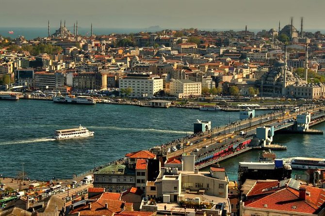 Art Deco Prosecco and Agatha Christie Private Istanbul Tour - Setting the Scene at Sirkeci Station