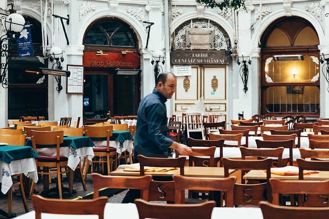 Art Deco Prosecco and Agatha Christie Private Istanbul Tour - The Prosecco and Pera Palace Factor