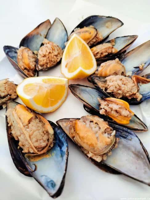 Authentic Food Tour in Istanbul’s Asian Side – Kadıköy - How the walking pace and small group size work in real life