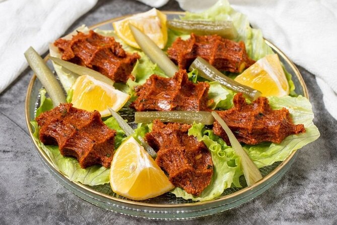 Authentic Istanbul Food Tour on the Asian Side in Kadıköy - Walking the Asian side: what timing and movement really mean