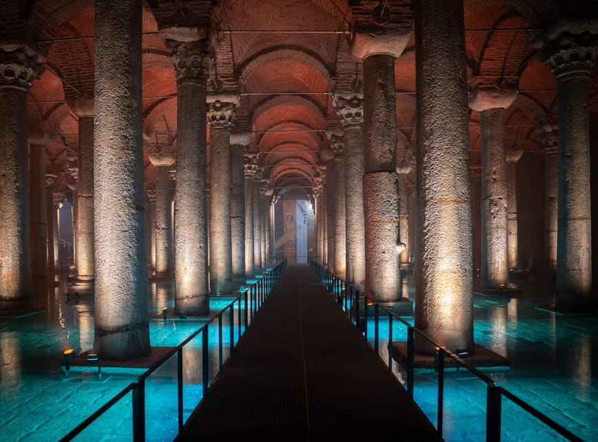 Basilica Cistern & Hagia Sophia with Optional Topkapi Palace - Audio guides and headphones: the small things that change your day