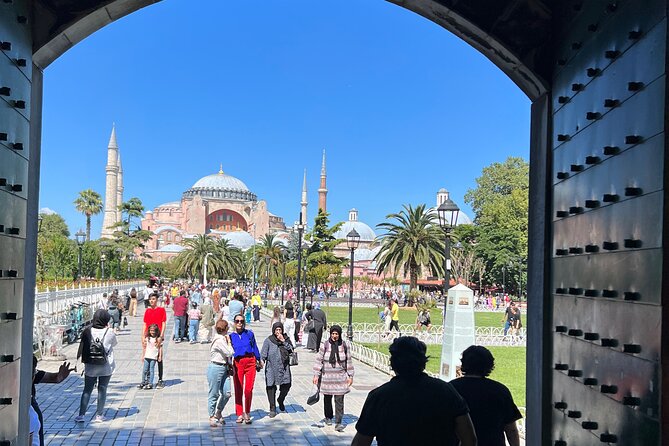 Best Highlights of Istanbul - The tour flow: a 5 to 7 hour plan anchored at 9:30