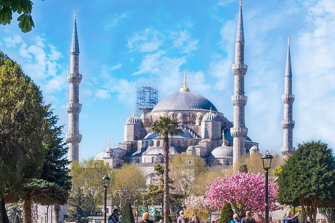 Blue Mosque and Sultanahmet Tour - Hippodrome stop: obelisks and the Serpentine Column in plain context