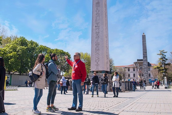 Blue Mosque and Sultanahmet Tour - German Fountain and Ibrahim Pasha Palace: small stops with strong meaning