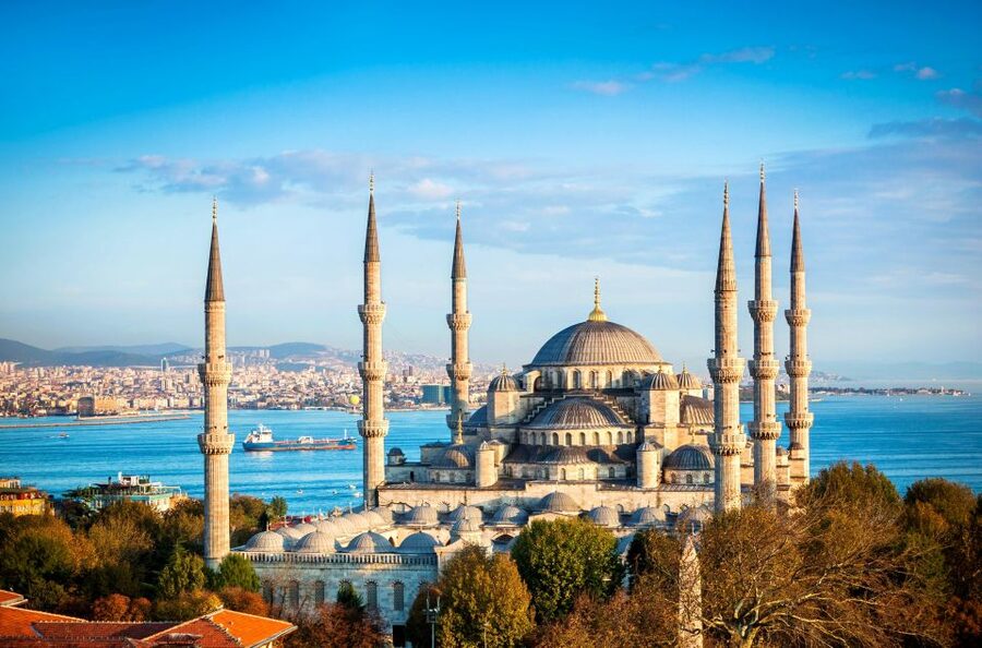 Blue Mosque, Basilica Cistern, Grand Bazaar Guided Tour - Sultan Ahmed Mosque visit: what you actually get in 45 minutes