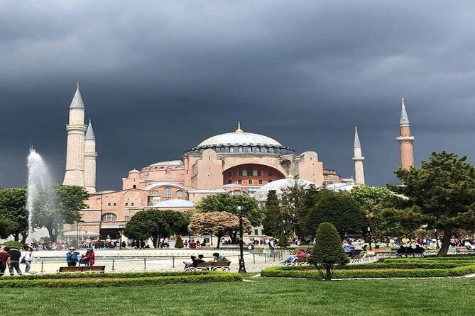 Blue Mosque, Hagia Sophia, Topkapı Palace & Grand Bazaar Tour - The big picture: why this tour works for first-timers