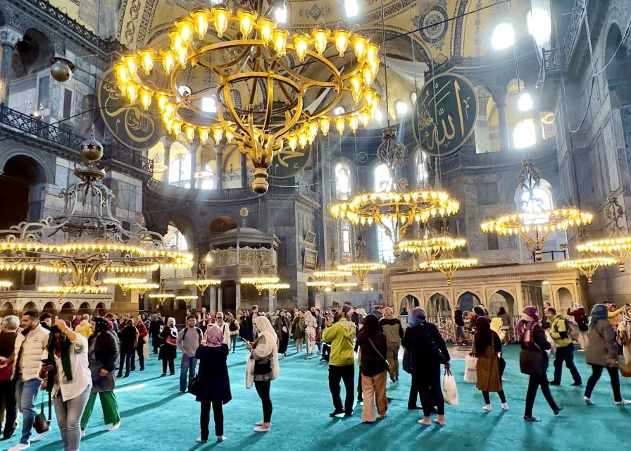 Blue Mosque, Topkapı Palace and Harem Guided Tour - Inside the Blue Mosque: tiles, dome views, and modest dress