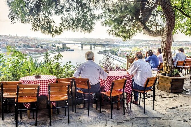 Bohemian Istanbul: Fener and Balat's Charm-Private Walking Tour - Vlaherna Meryem Ana Church and the Hagiasma fountain of holy water