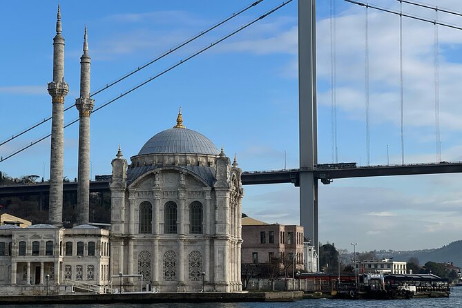 Bosphorus Boat Tour 3 Hour with Asian Side Stop in Istanbul - Galata Bridge and Galata Tower: the start that gives you orientation fast