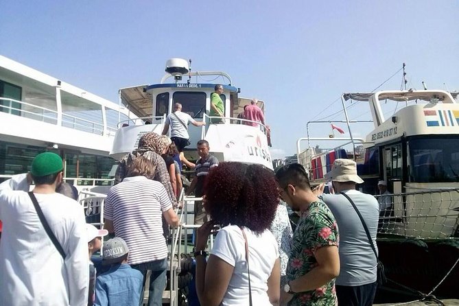 Bosphorus Cruise and Two Continents Tour with Lunch - The 90-minute Bosphorus Strait boat tour: the star attraction