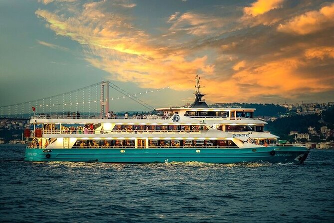 Bosphorus Dinner Cruise from Istanbul with Transfer and Shows - Why a Bosphorus dinner cruise is a smart Istanbul choice