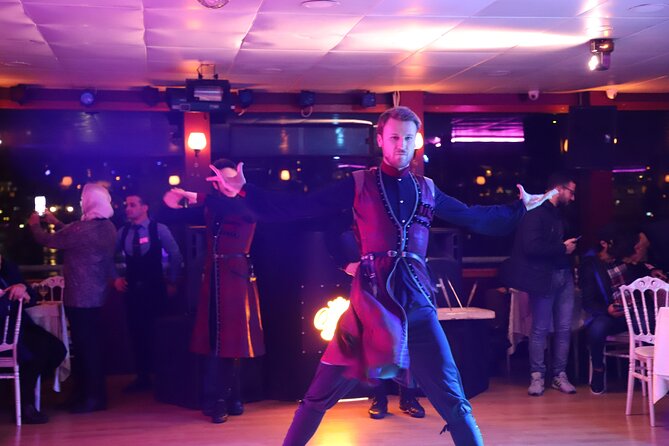Bosphorus Dinner Cruise Tour with Private Table - What can go right, and what to watch for before you book
