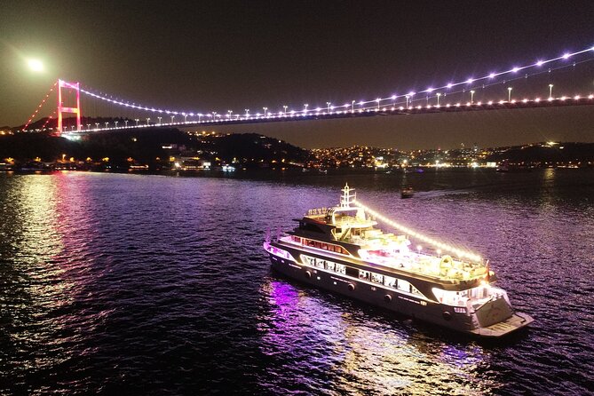 Bosphorus Dinner Cruise with Show and Private Table - Service and people: the human touch on board