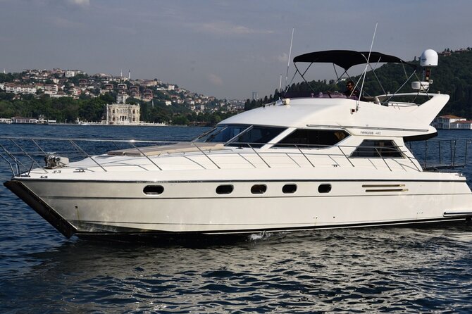 Bosphorus Dinner / Lunch Cruise - Private and Customizable - A private Bosphorus cruise that stays focused on your group