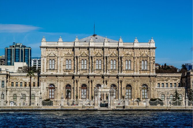 Bosphorus Evening Cruise: Dinner, Live Shows & Private Table - Turkish Dinner and Drinks: What You Actually Get for the Money