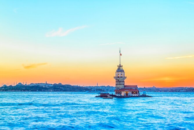Bosphorus Evening Cruise: Dinner, Live Shows & Private Table - Live Entertainment: Belly Dance, Anatolian Folk, and the Interactive Finale