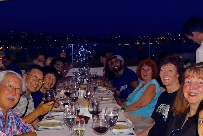 Bosphorus Night Cruise: Dinner, Drinks & Hotel Pickup - Who this Bosphorus dinner cruise is best for
