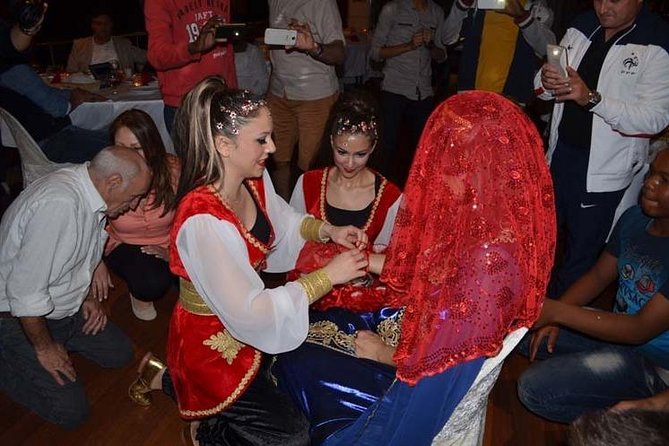 Bosphorus Night Cruise with Dinner, Shows and Party - The Bosphorus Views: A Practical Way to Watch the City