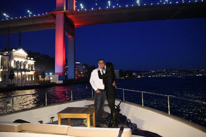 Bosphorus Night Cruise with Luxury Yacht - The 2-hour timing: how the evening usually flows