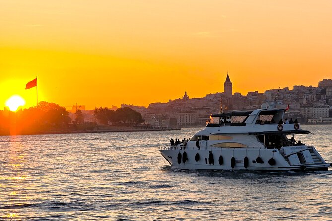 Bosphorus Sunset Cruise with Live Guide on Luxury Yacht - A 2.5-Hour Luxury Yacht Plan for Bosphorus Sunset Photos