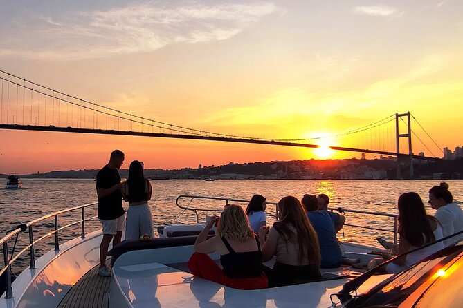 Bosphorus Sunset Yacht Experience: Istanbul’s Best - What’s included on board, and why it actually matters