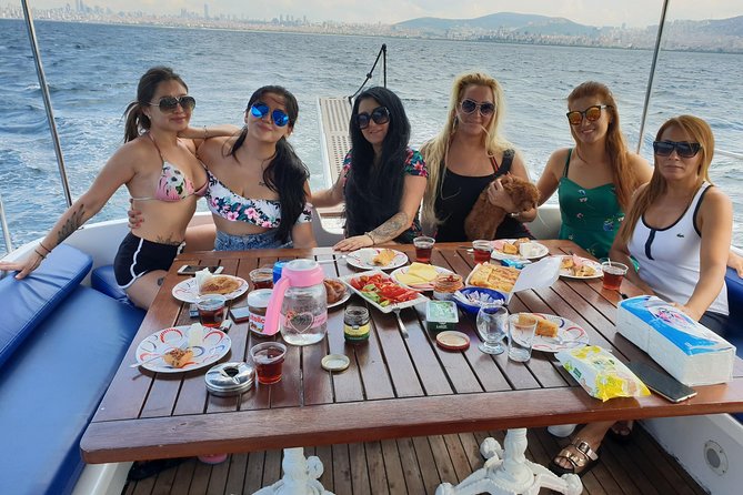 Breakfast Cruise In Bosphorus With Private Yacht - What you’ll see on the Bosphorus, palaces and mosques from the water