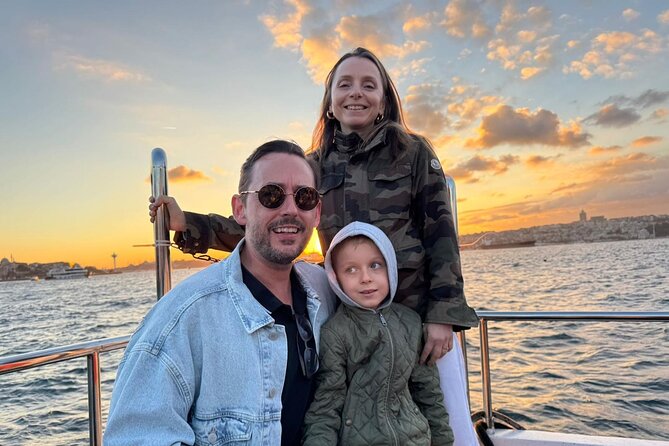 Budget Evening Cruise: Dinner, Live Shows & Party - Ortaköy Mosque and the Bosphorus Shoreline: Neobaroque Beauty by the Water