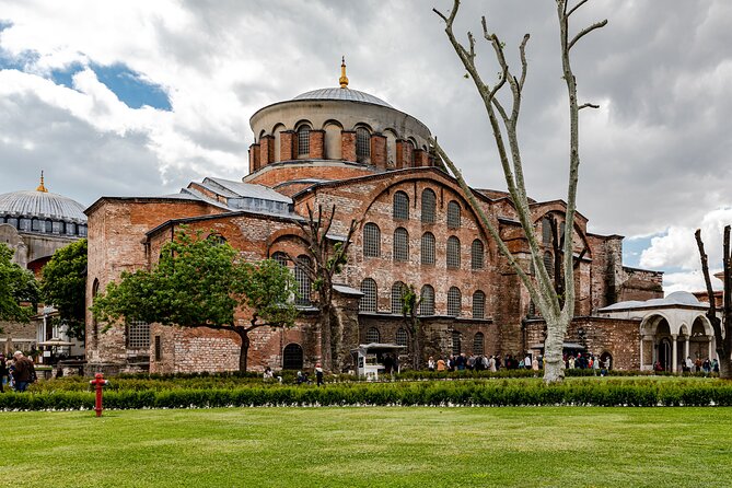 Byzantian and Ottoman City Tour Museum fees Lunch Inc - Topkapi Palace (1 hour, ticket included): Ottoman power told through objects