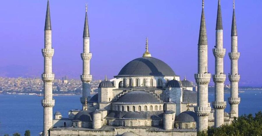 Byzantine & Ottoman Relics of Istanbul Full Day Tour - The Hippodrome stops: the fast way to picture Byzantine public life