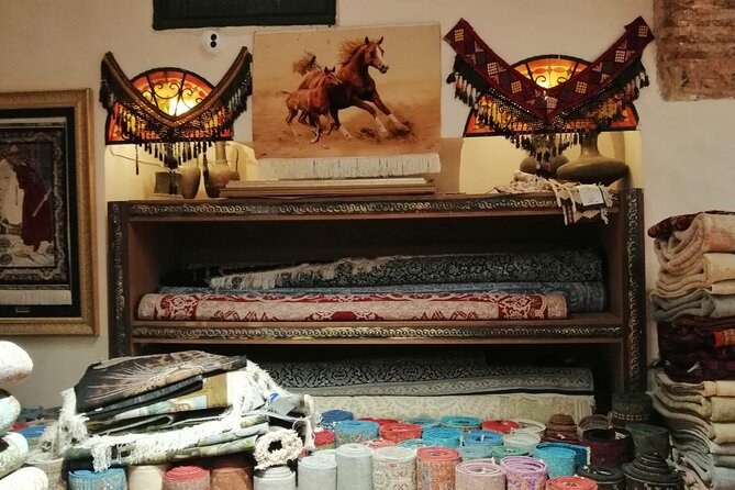 Carpets, Rugs and Kilims bazaar, Grand Bazaar and Egyptian Bazaar - Grand Bazaar in 1 Hour 10 Minutes: How to Not Get Lost