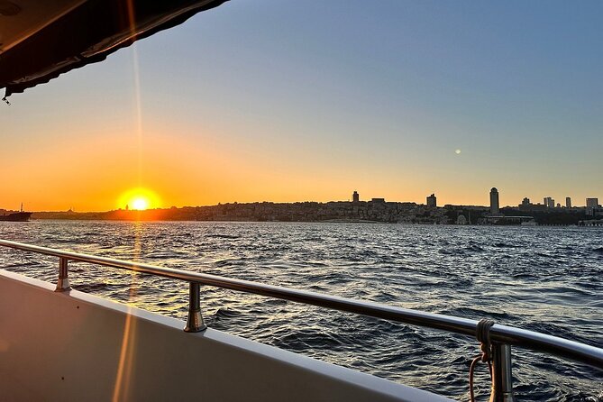 Chora Mosque and Balat Walking Tour with Sunset Cruise - Maiden’s Tower to Galata Bridge, then Galataport in the modern wrap-up
