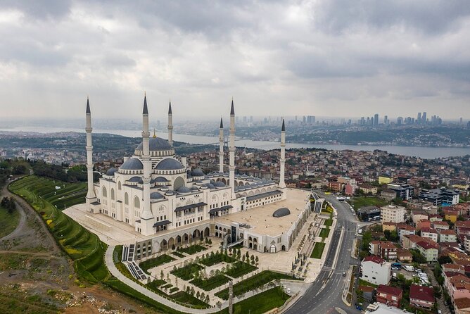 Cross the Bosphorus & Explore Istanbul’s Asian Side Like a Local - How the Bosphorus crossing sets the tone for the whole day