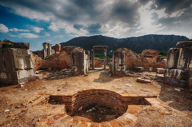 Daily Ephesus Tour from Istanbul by Flight - Celsus Library: The 117 A.D. Stop That Makes Ephesus Feel Personal