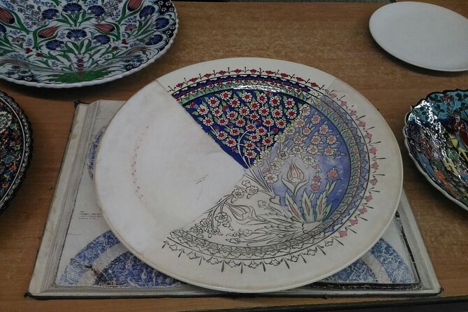 Daily Istanbul Highlights - Private Guided Tour with Nuri Erbay - Why Having Nuri Erbay as Your Guide Changes the Day
