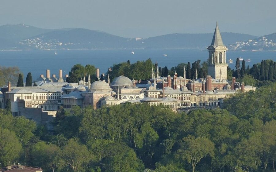 Discover Istanbul Tour: Hagia Sophia to Bosphorus Views - Basilica Cistern: A Useful Stop When You Want Something Different